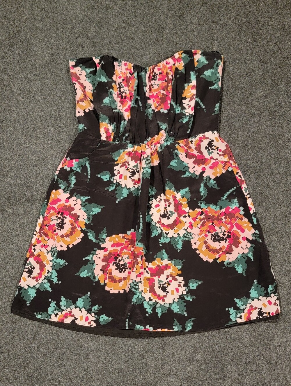 Floral silk strapless dress